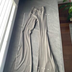 STEEL GRAY aerie cross waist flare leggings size xs